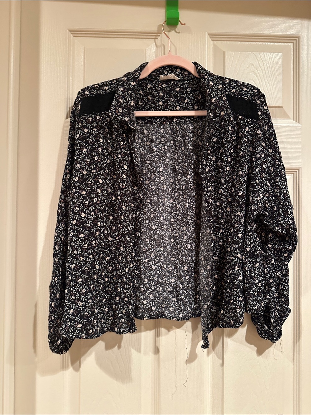 easel Black Floral Button-Down Shirt